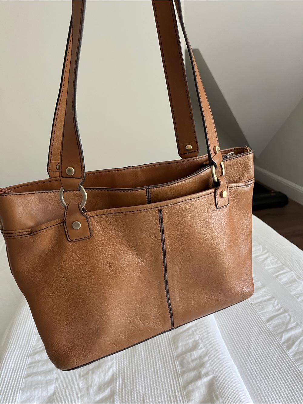 Etienne Aigner vintage Tan Shoulder Bag with Gold Hardware - Picture 9 of 11